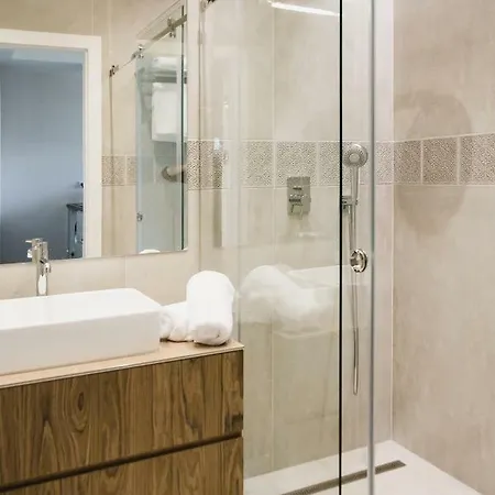 Luxlux Coconut アパート *